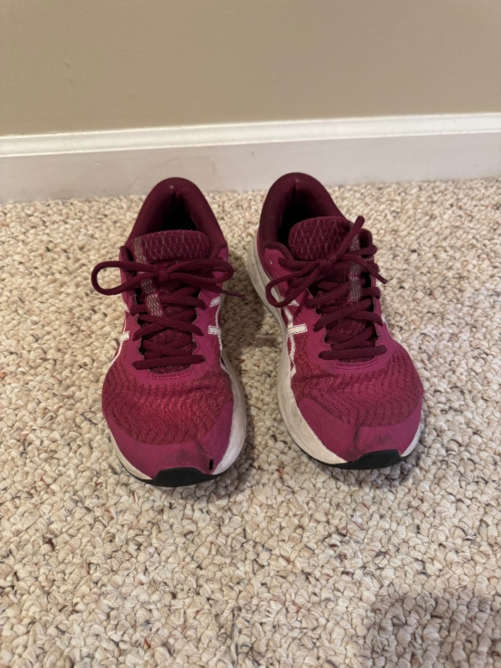 ASICS Ladies Sneakers Size 8.5